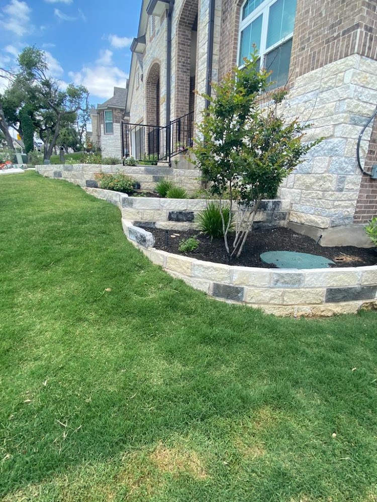 Alvaro’s Landscaping and Tree service